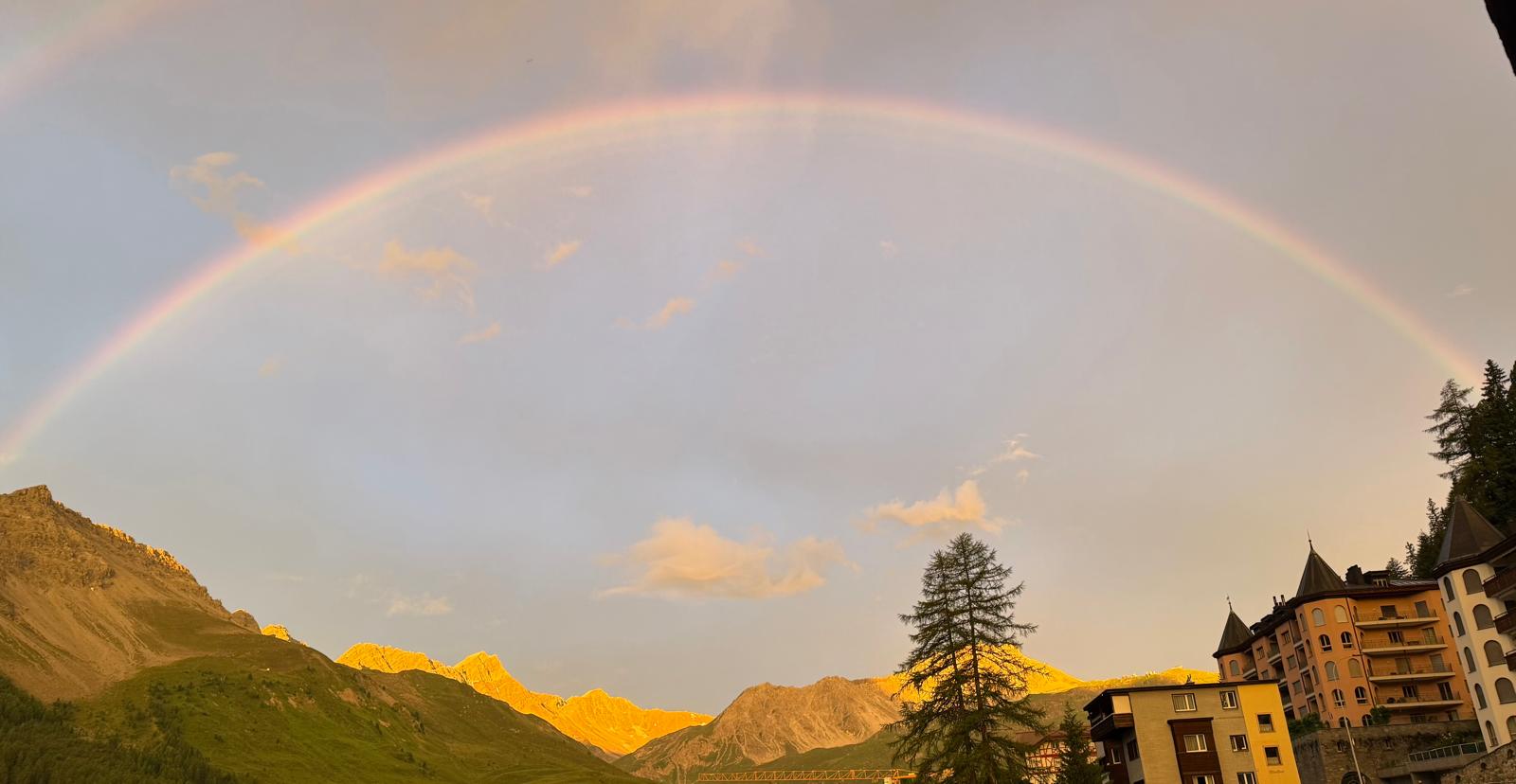 Regenbogen über dem Erzhorn